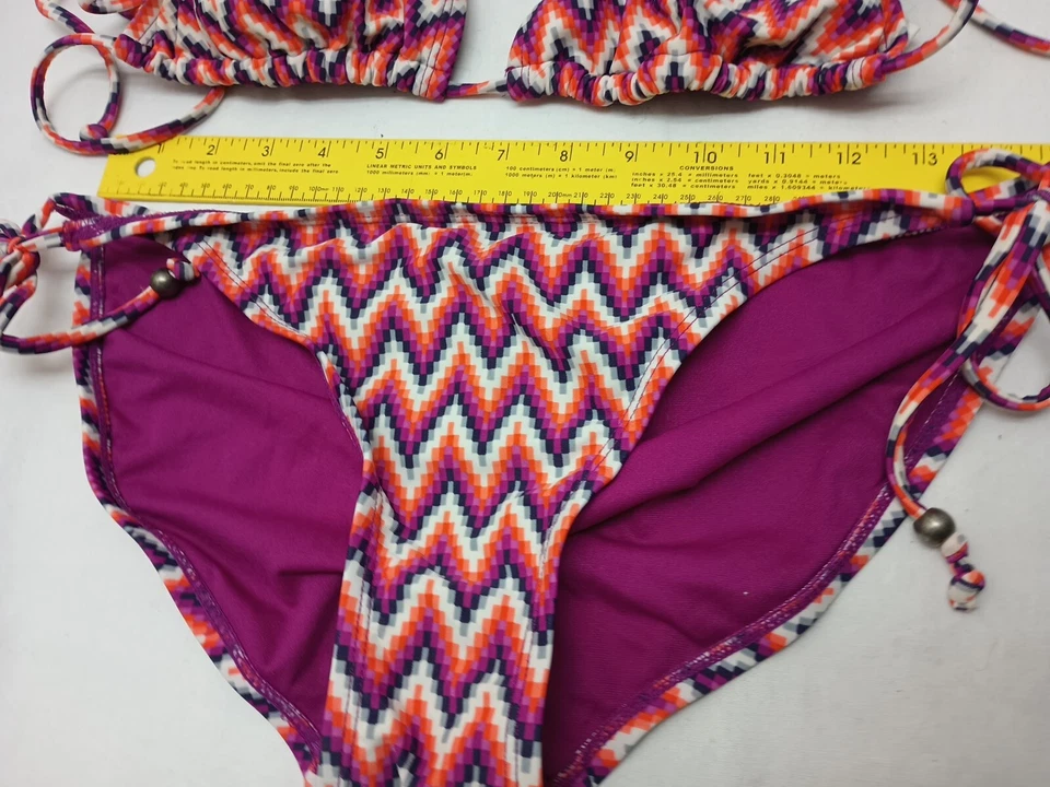 Parte inferior de bikini de natación CONVERSE All Star rosa para mujer talla mediana Foto 2 de 4