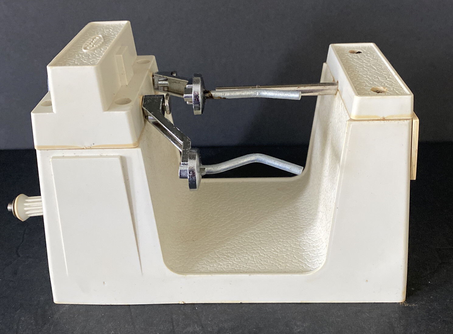 Suzy Homemaker Sweet Shoppe TAFFY PULLER by Topper Toys RARE 1960'S Toy