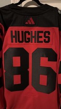 Camiseta Adidas Jack Hughes New Jersey Devils Stadium Series Auténtica Nueva con Etiquetas