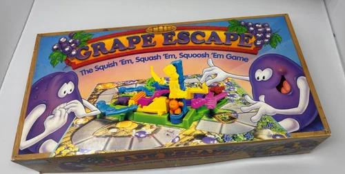Grape Escape Board Game *NO DOUGH READ*  Vintage Parker Brothers 1992