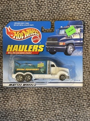 Mattel 1996 Hot Wheels Haulers Series SCUBA DIVING EQUIPMENT Truck Diecast