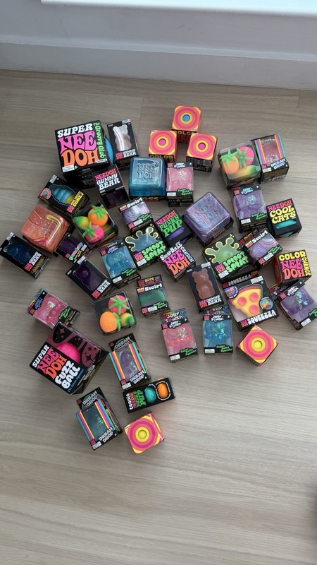 Rare NeeDoh Sensory Tactile 41 Squeeze Toy Lot: Color Change, Fuzz, berg swirls