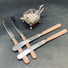 Mustard Pot Blue Liner Vintage Patina with Four Spreaders EPNS Tan Handles