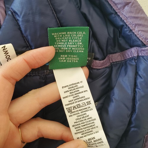 L.L.Bean Jacket Womens Medium Purple Ultralight 850 Down Hooded Puffer DownTek - Picture 11 of 13