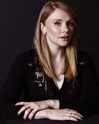 SEXY BRYCE DALLAS HOWARD 8x10 PHOTO #47 | eBay