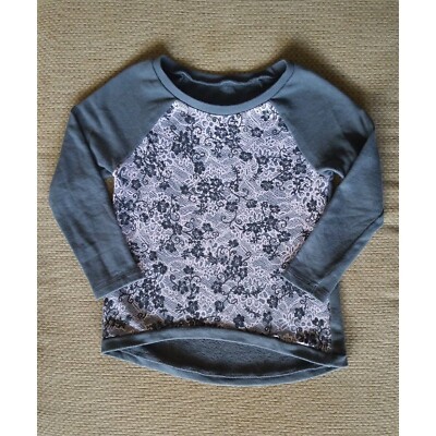 77Kids Long Sleeve Top Girls M (10)