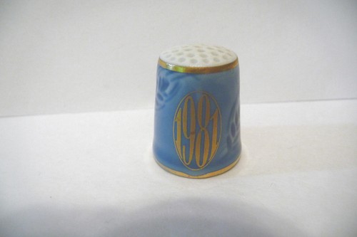 THIMBLE VINTAGE BING & GRONDAHL DENMARK CHRISTMAS/ANNUAL "1981" W/WHEAT STALKS - Bild 1 von 5