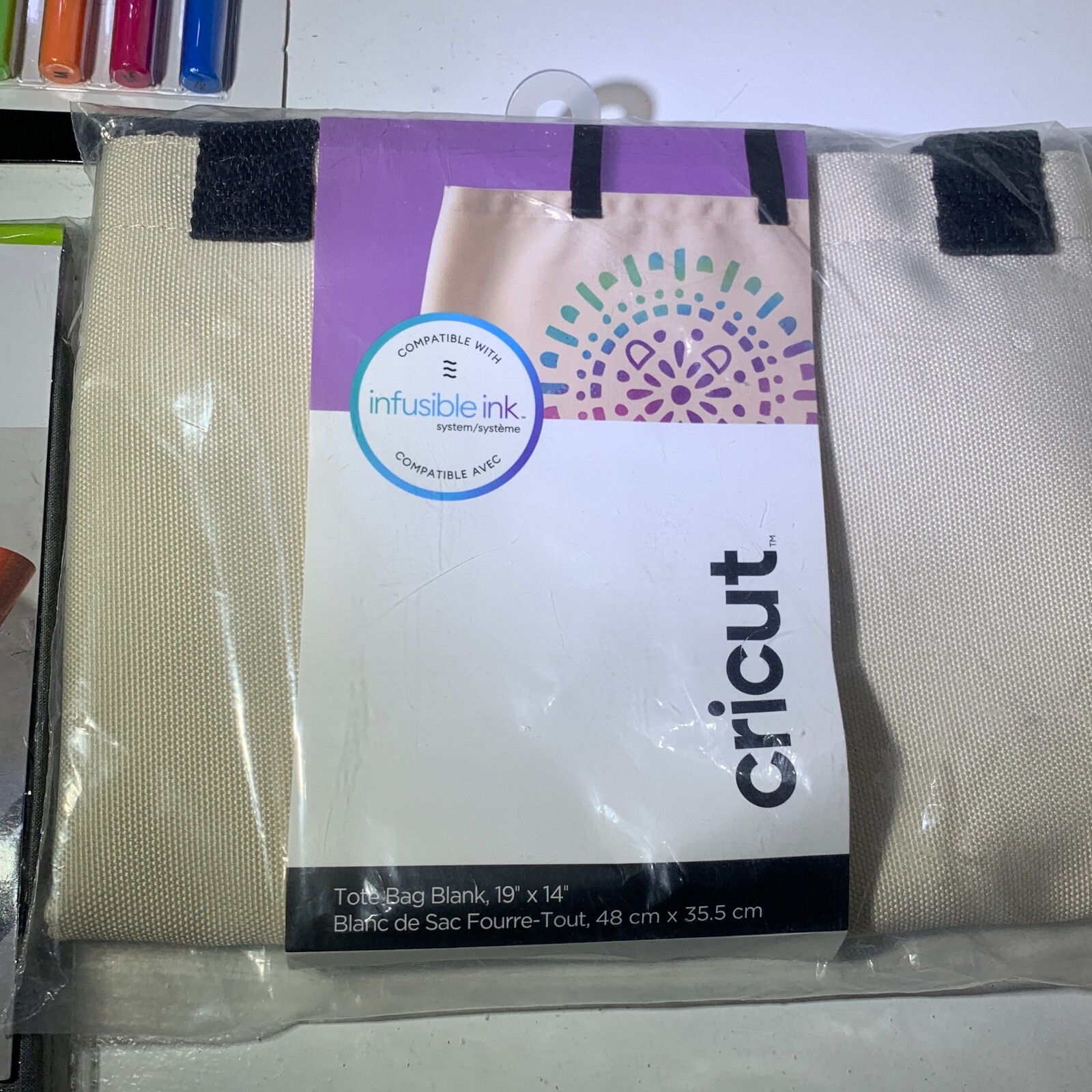Cricut EasyPress 2 White Heat Press For Iron On With Infusible Ink Bundle Kit