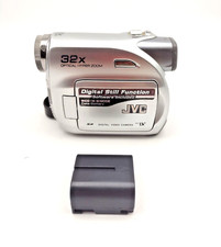 JVC GR-D370U Video Camera 32X Optical Hyper Zoom Untested For Parts Or Repair