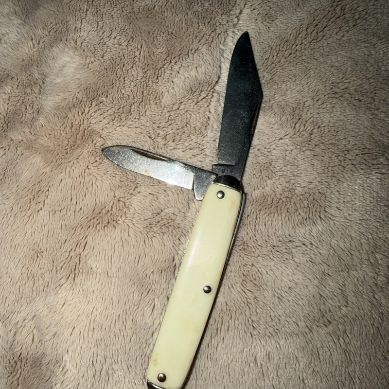 Vintage Folding Pocket Knife Made In USA 2 Blades White