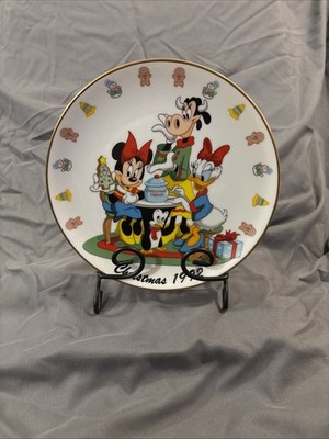 Christmas 1992 Disney  Christmas Cookies  MINNIE DAISY CLARABELLE