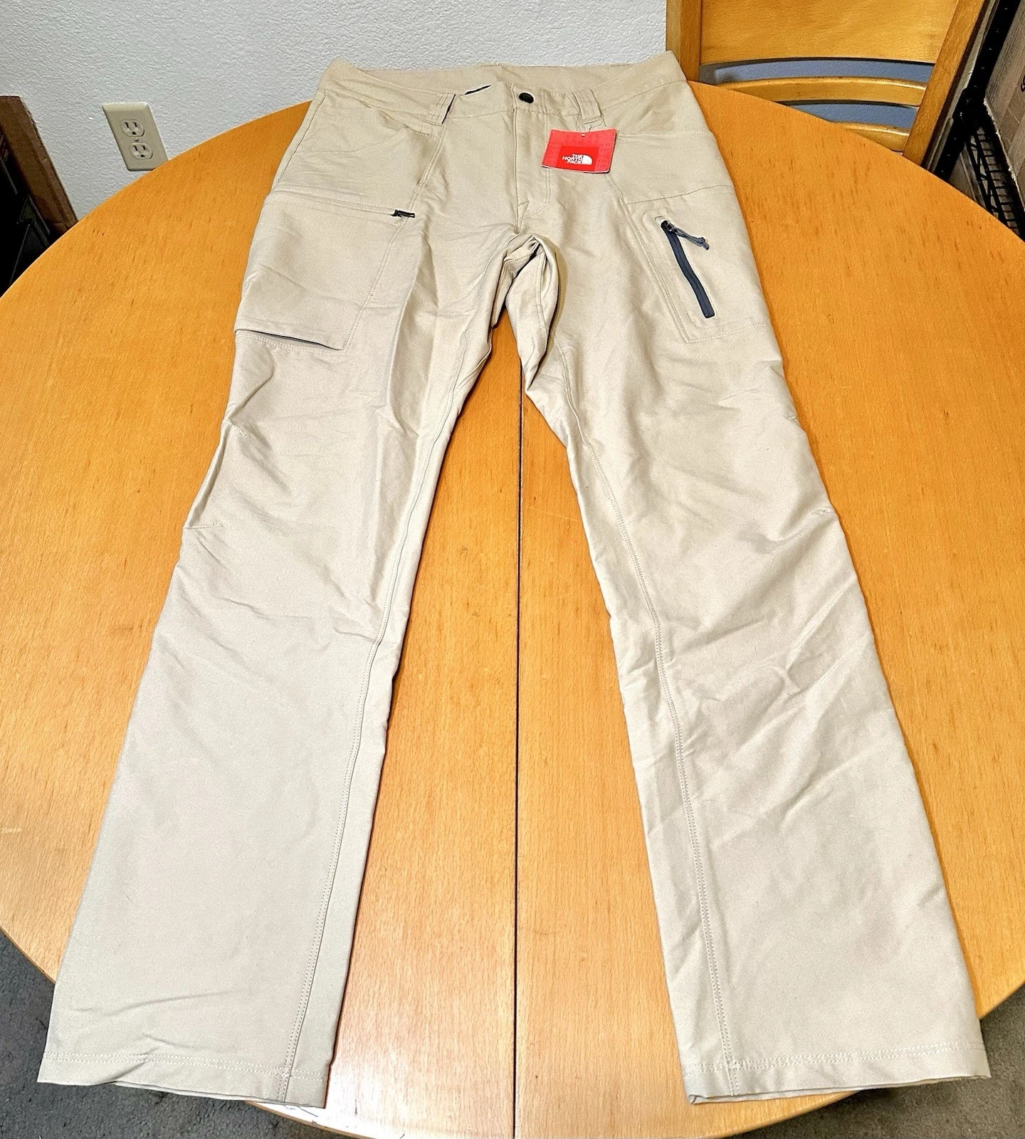 The North Face Men's Retrac Tech Pants Size 30 Hawthorne Khaki Lightweight NWT