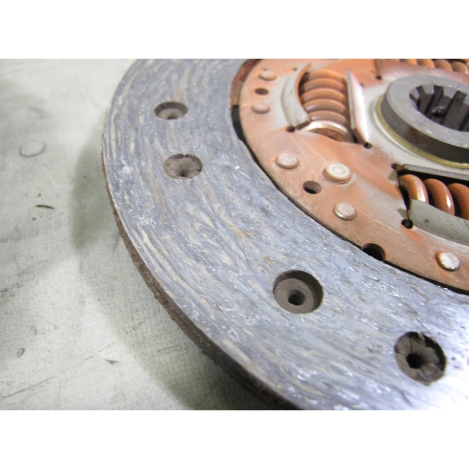 1984-1993 BMW M20 6-Cylinder E30 325i E28 528e Factory Clutch and Pressure Plate - Image 4 of 4