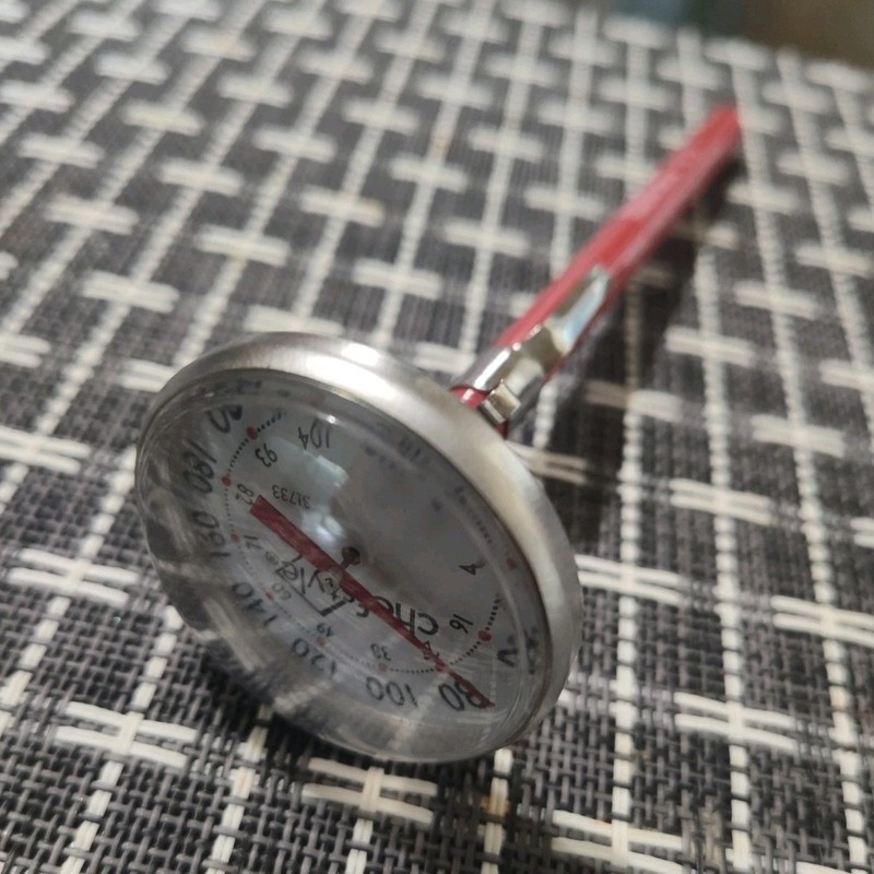 Chefstyle Analogue Bimetallic Meat Thermometer Stainless Steel Red Sleeve