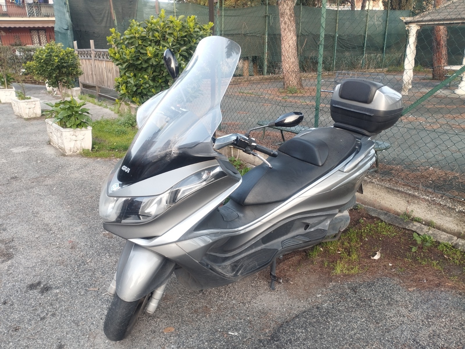 Piaggio X10 350 foto 2