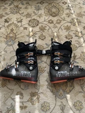 DALBELLO SCORPION   ADULT SIZE U.S. 8 SKI-BOOTS