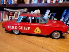 VERY NICE VINTAGE ICHIKO 1960 CHEVROLET CORVAIR TIN FRICTION FIRE CHIEF CAR