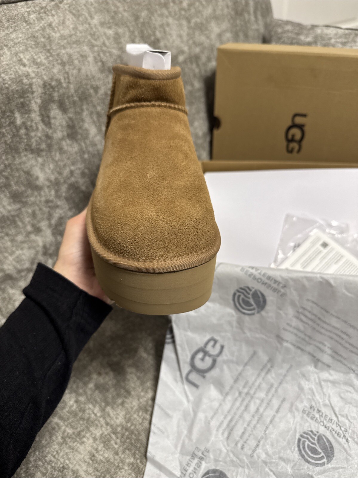 Size UK 6 - UGG Classic Ultra Mini Women's Boot Chesnut Brown - BARGAIN RRP £155 image 4