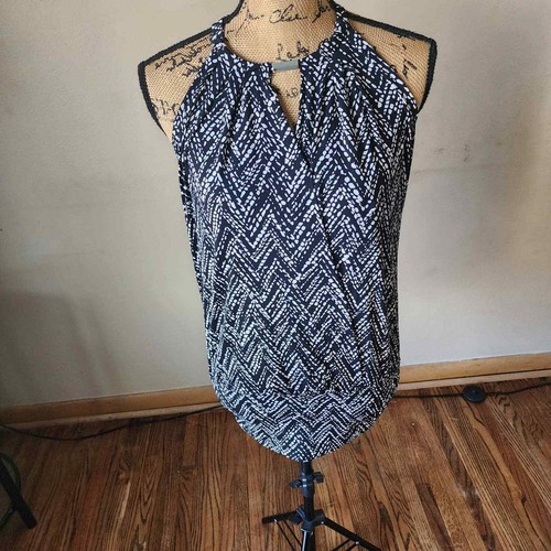 White House Black Market Black Geometric Sleeveless Tank Top Blouse Size XS - Picture 3 of 9