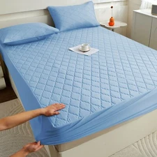 Super soft waterproof mattress cover, layered design, comfortable and durable