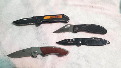 Lot of 4 Flipper Knives DeWalt, Ozark trail, Montana silversmiths, Bosidun
