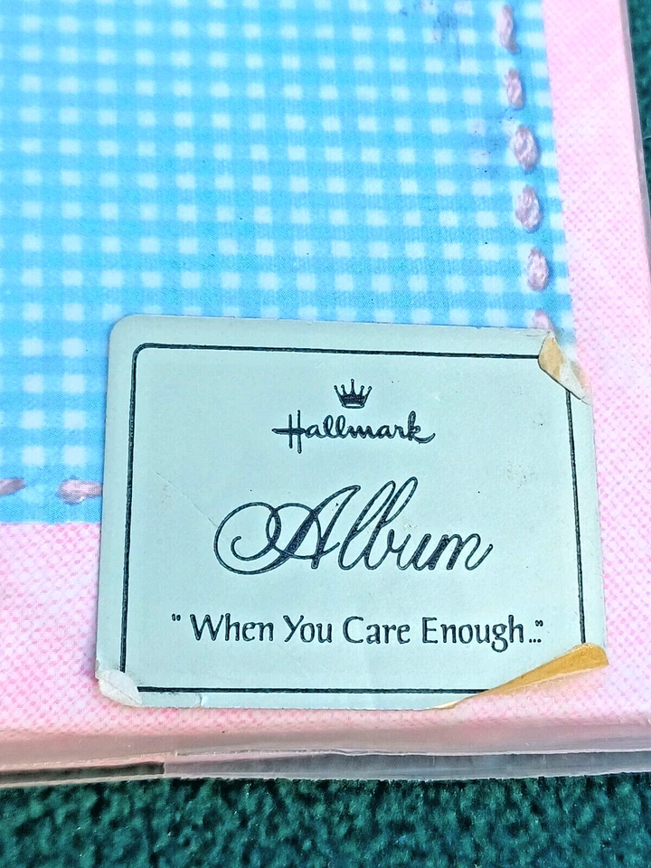 VINTAGE Hallmark Kodak Instamatic Baby's Photo Album 1969 holds photos 3.5 x 3.5 - Image 2 of 4