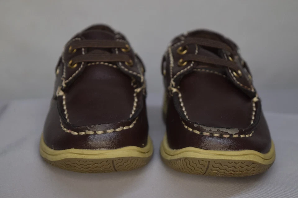 Okie Dokie Toddler Boys Slip-on Loafers Size 6M Tan & Brown Laces - Image 3 of 4