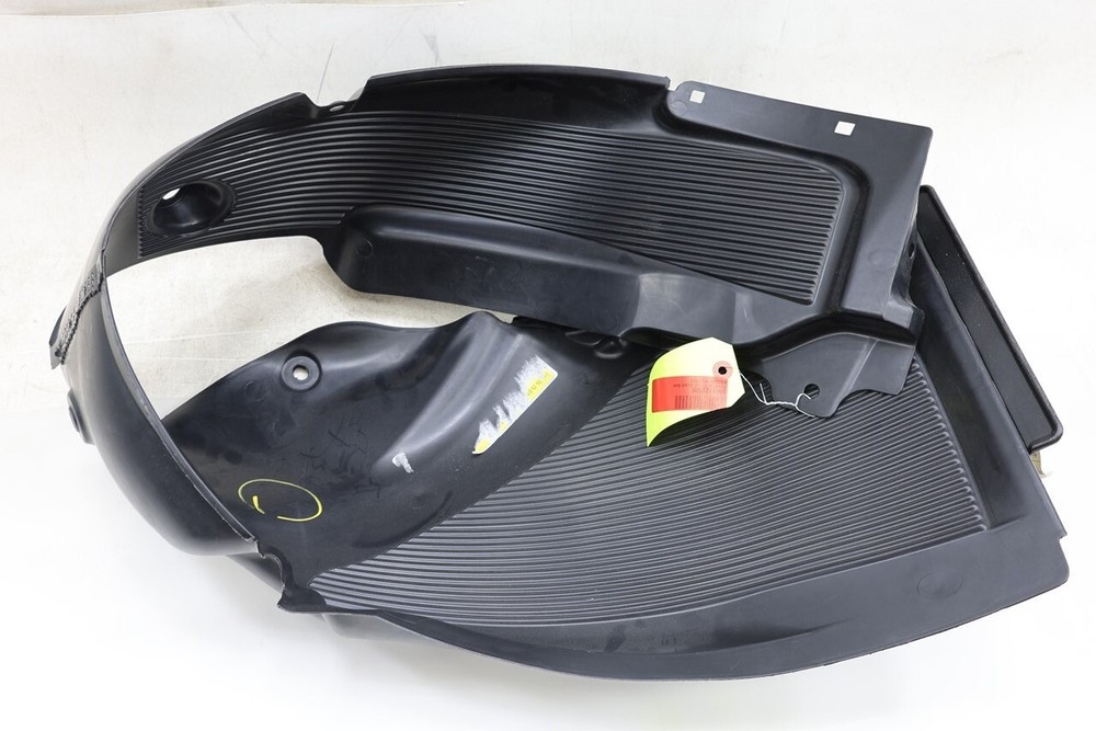 NEW OEM Front Left Fender Wheel Well Liner 868112V500 for Hyundai Veloster 2013