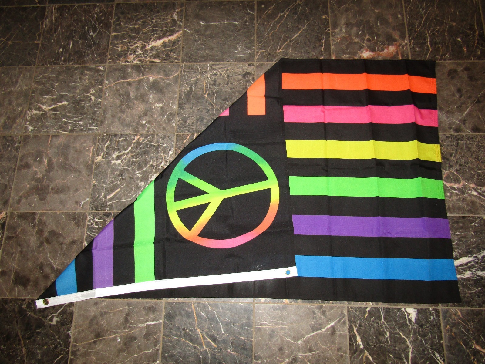 Rainbow Peace Italian (pace), Protest Flag | Unique Design Print | High Quality Materials | 5 Sizes | Made In EU - Foto 4