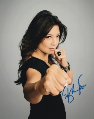 MING-NA WEN signed Autogramm 20x25cm AGENTS OF SHIELD in Person autograph ACOA