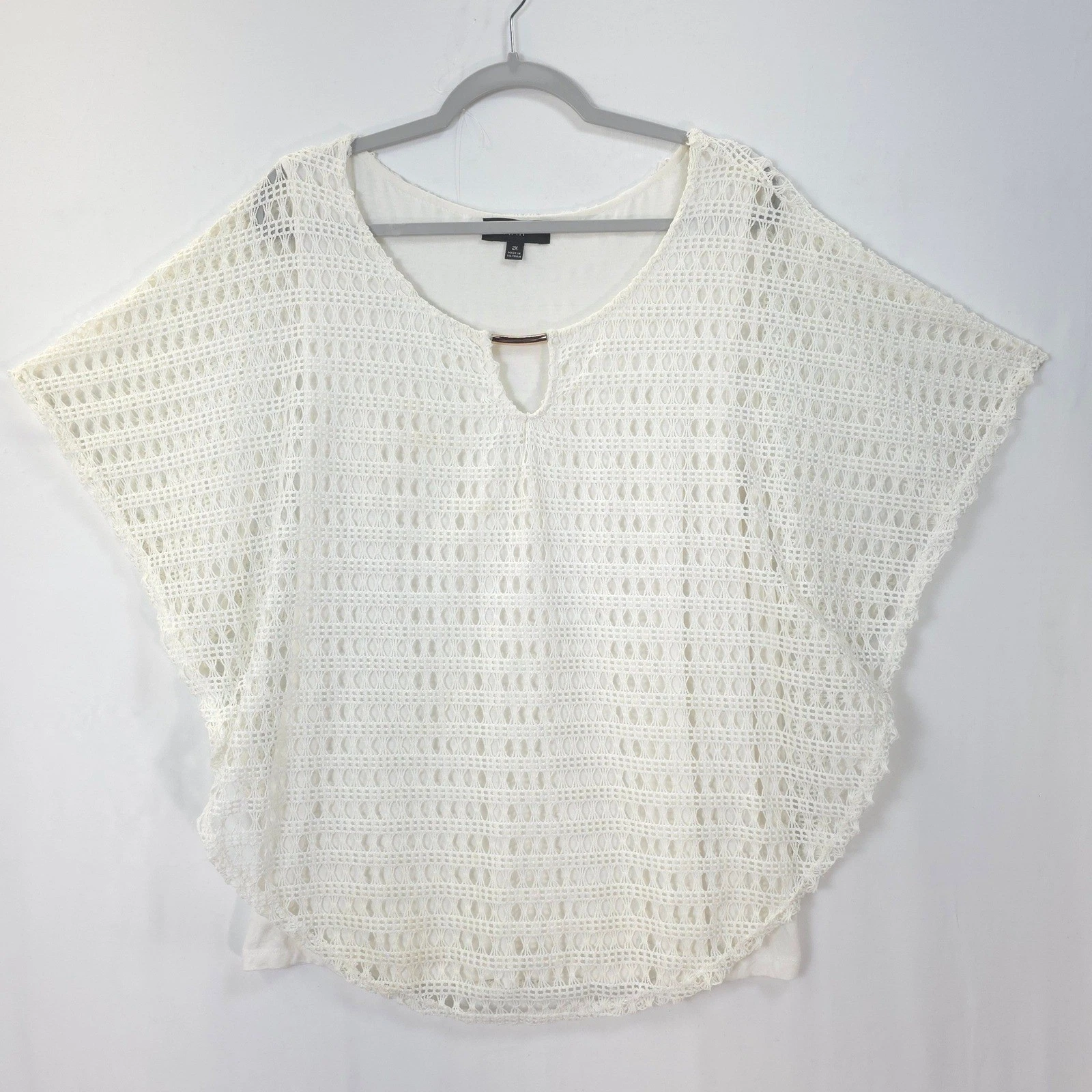 NAÏF White Crochet Lace Poncho Top Boho Beach Cover Up 2X Resortwear Festive