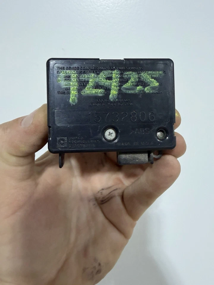 1998-2001 Chevy S10 Silverado GMC Sonoma Sierra Theft-Locking Module 15732806 - Image 2 of 4