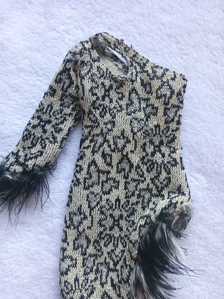 Винтажный 1976 Mego Cher кукла моды матовый перья серебро перо платье редкая VHTF - Изображение 4 из 4