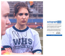 Sophie Nelisse ‘Yellowjackets’ Signed Autograph 8x10 Photo ‘Teen Shauna’ ACOA