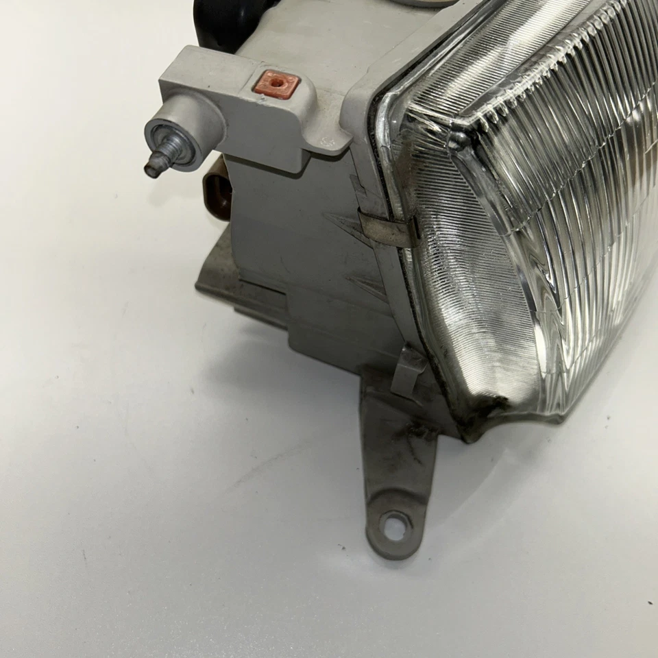 1995-1997 Lexus LS400 Right Passenger Headlight Head Light Lamp OEM LS 400 - Image 3 of 4