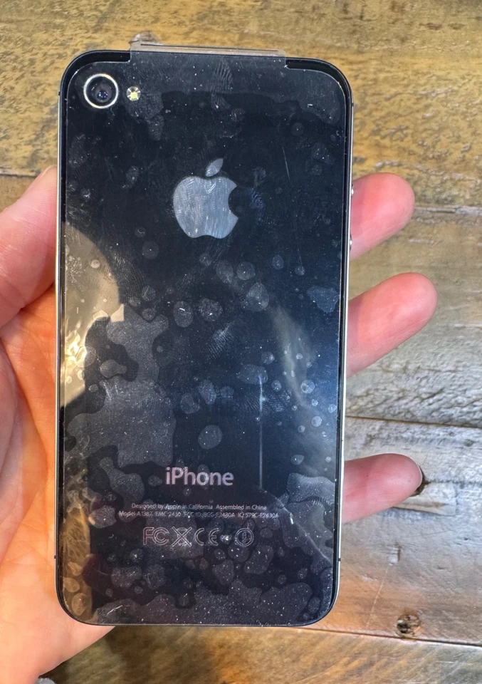 Apple iPhone 4s – 32GB – Rare Find – New with Factory Film - Image 4 of 4