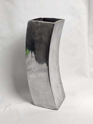 Vintage 70er Jahre geschwungene Aluguss Skulptur Vase - Space Age Mid Century Modern