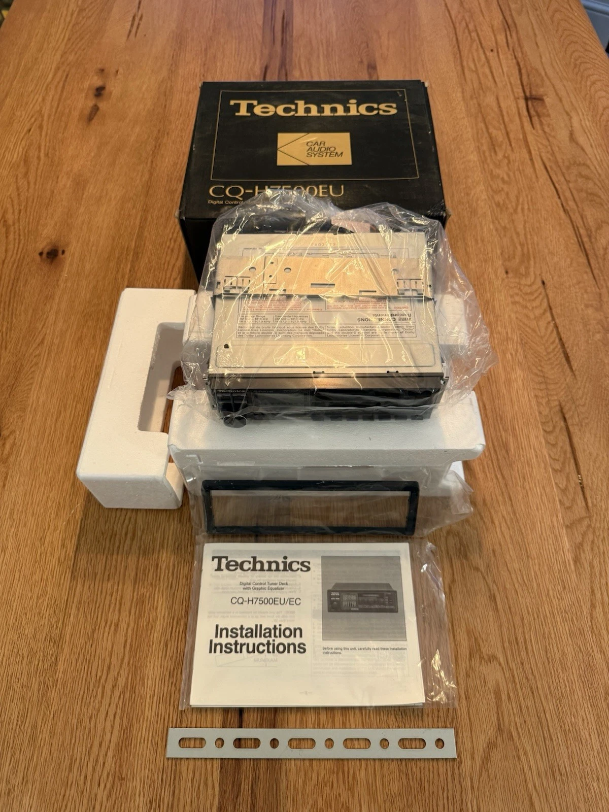 Technics CQ-H7500EU & CY-M125EU Car Radio Cassette Graphic EQ Amplifier - New 7