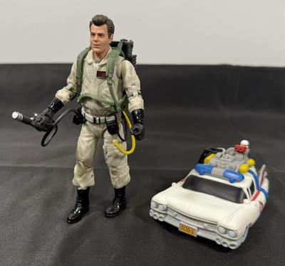 Hasbro Ghostbusters Ray Stantz Action Figure Kids 6 Inch Tan Ecto-1 Mini Vehicle