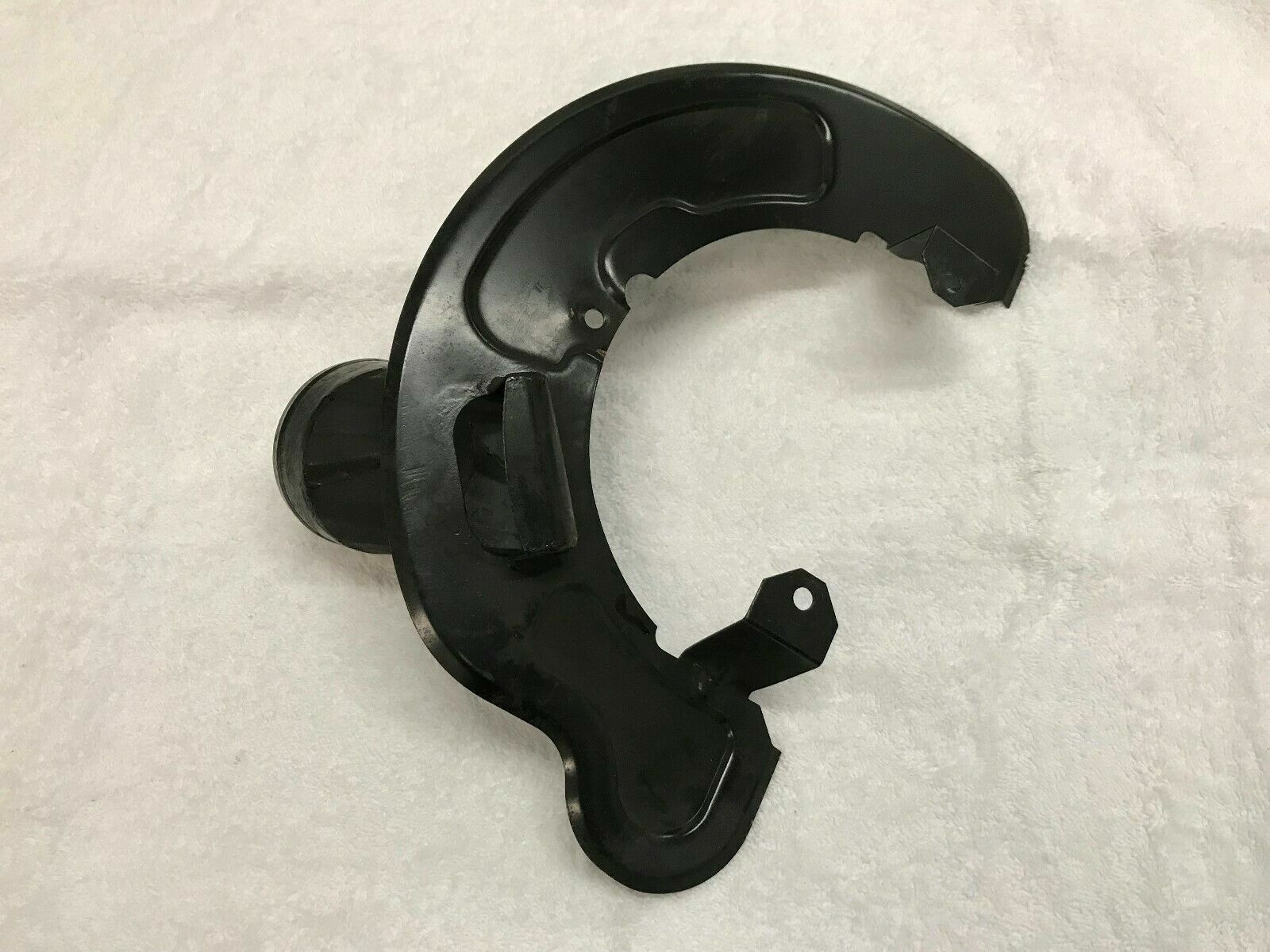 LAMBORGHINI MURCIELAGO LP640 PASSENGER RIGHT BRAKE SHIELD COVER OEM 410407722C