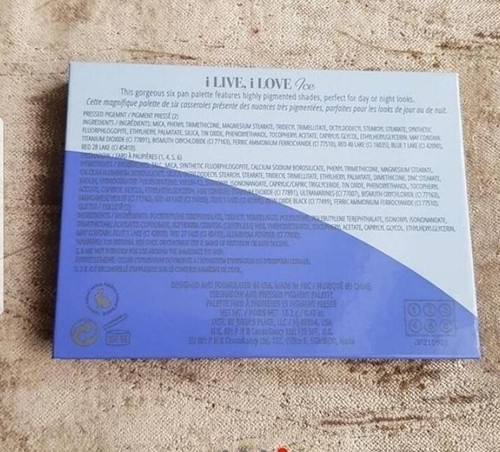 Juvia's Place I Live I Love Ice Eyeshadow Palette Brand New and Unused Boxed - Picture 4 of 4