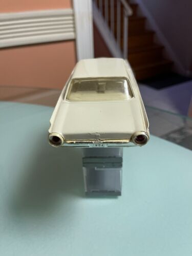 1-CREAM DREAM! AMT PROMO '62 T-BIRD/sway away steering wh resto needed no case - Picture 17 of 19