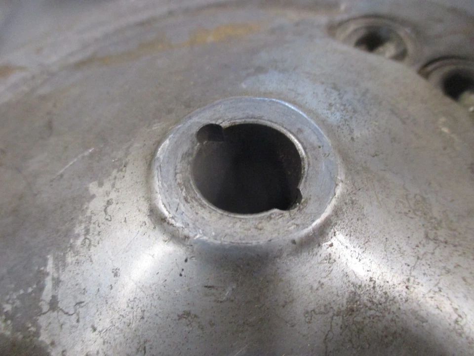 Тормозная пластина заднего колеса подходит для: Honda 83-85 CB650SC Nighthawk 43100-ME5-000 - Изображение 4 из 4