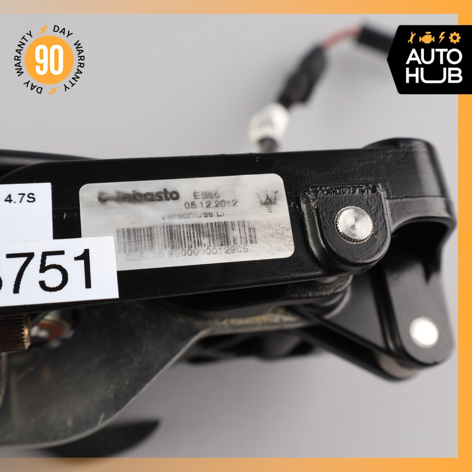 10-19 Maserati GranTurismo S GranCabrio front Left Top Roof Lock Latch OEM 28k