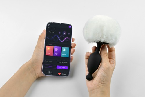 Magic Motion Bunny APP Controlled Vibrating Bunny Tail Anal PLUG ANALE SMART sex - Foto 11 di 12