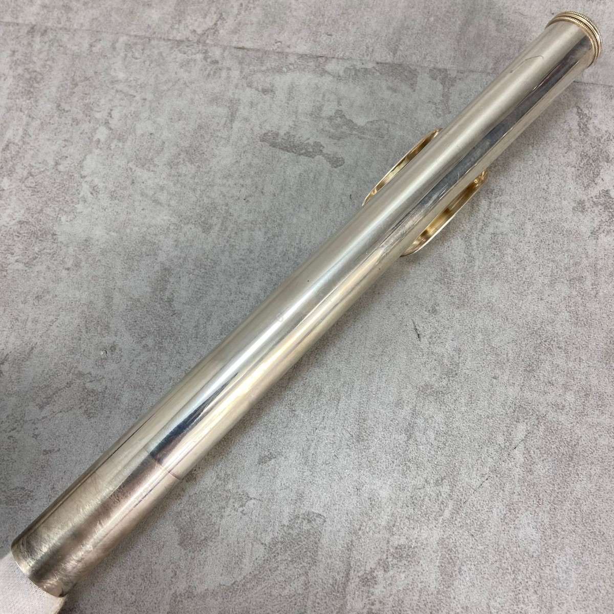 YAMAHA YFL-584 Flute Ring Keys Inline Pin Top Arm Silver