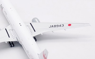 B-Models 1:200 JAL Japan Airlines Boeing B777-300 JA8943 Diecast