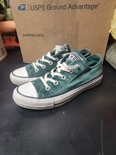 Converse Chuck Taylor Low Top Velvet Sneakers   Women  s Size 6   Forest Green