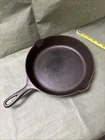 Rare Vintage Griswold #8 Cast Iron Skillet Slant Logo 704 L Erie PA Heat Ring