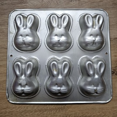 Vintage 1992 Wilton (6) Easter Bunny Face Cake Pan Baking Mold #2105-4426